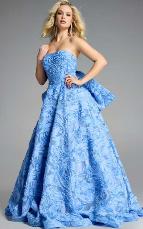 Model wearing Jovani dress 44114.