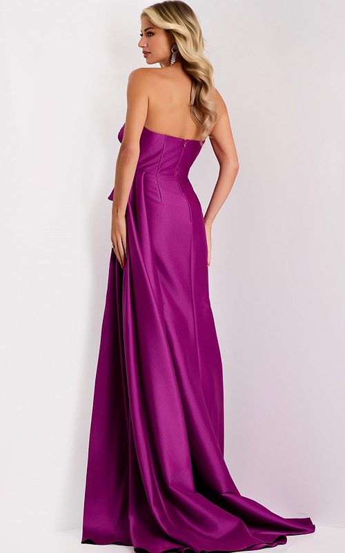Model wearing Jovani dress 44526.