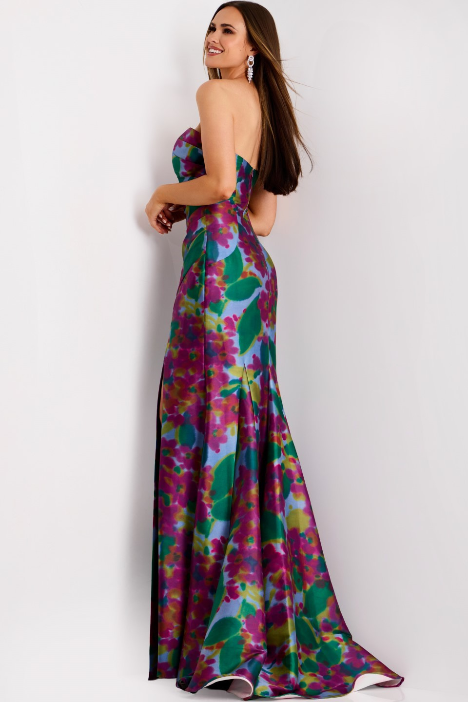 Model wearing Jovani dress 44714.
