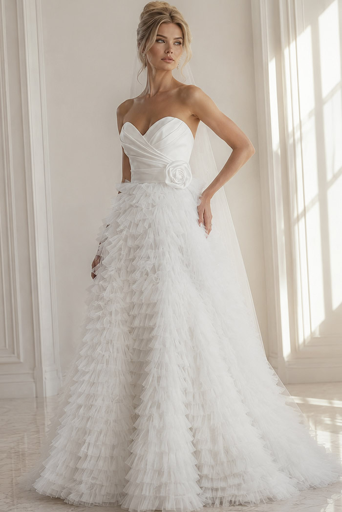 ully fitted mermaid silhouette in 3D floral lace, deep sweetheart neckline,