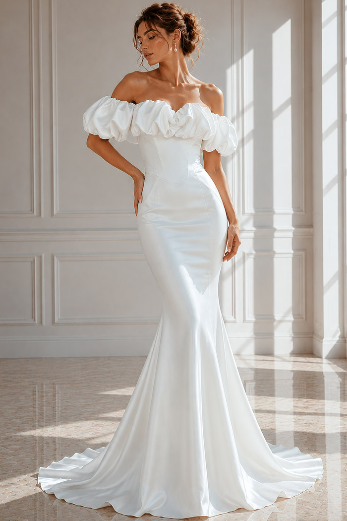 Classic Mermaid Bridal Gown with Off-Shoulder Sleeves, Contoured Seams, and Flowing Train